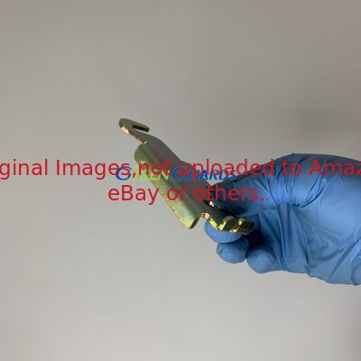 芝刈り機パーツ ラッチ-RH GTCU26323 Deere ハイブリッドと精密カット 軽量フェアウェイ刈り機にフィット