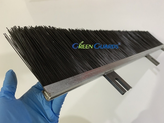 OEM 標準 芝生設備 交換部品 ブラシ GFS1500-063020 バロネス 騎乗 スワイパー