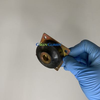 芝刈り機 エンジンの部品 マウント ゴム隔離機 GAM101951 John Deere 軽量フェアウェイ刈り機にフィット