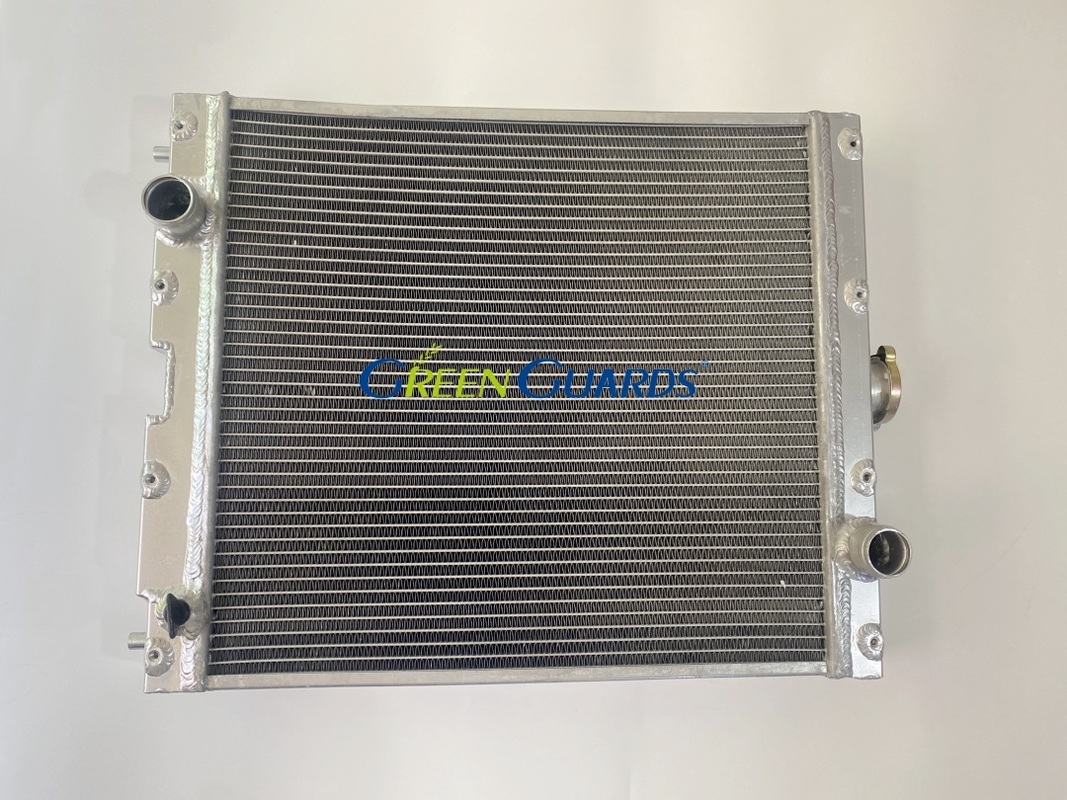 芝刈り機部品ラジエーター GLVA12637 John Deere 軽量フェアウェイモアに適合